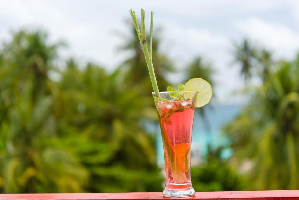 White Sand Dhigurah Дигура Экстерьер фото