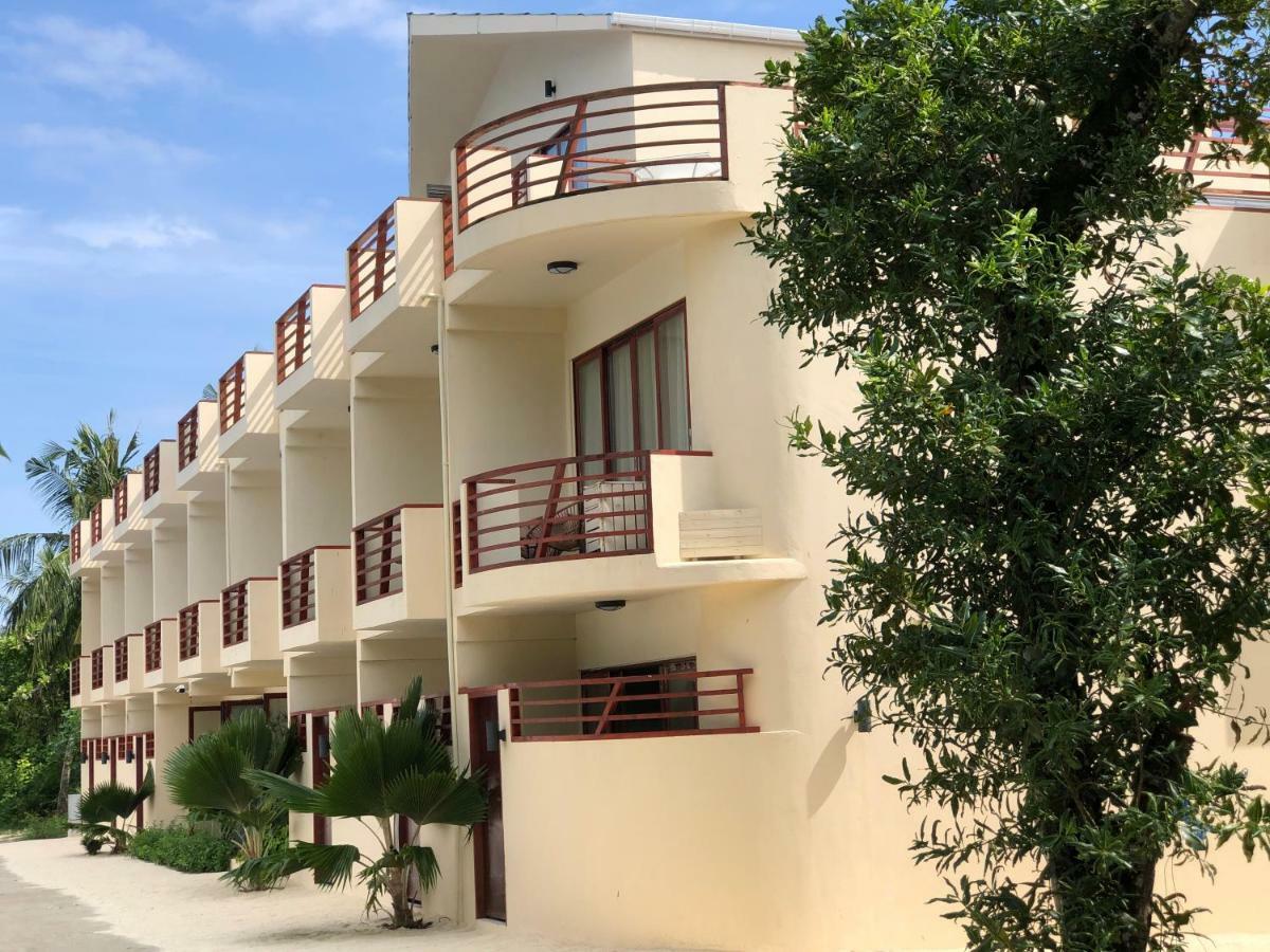 White Sand Dhigurah Дигура Экстерьер фото
